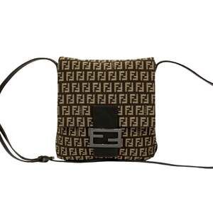 FENDI Brown Leather Pochette Shoulder Bag